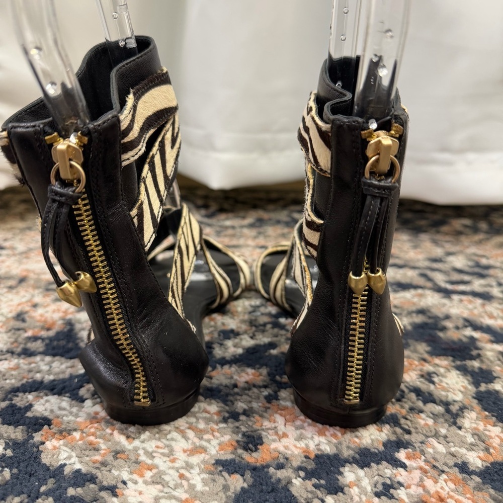 NWOT Pierre Balmain ‘Amelie’ Zebra Print Pony Hair Strappy Zip-Back Sandals Sz 6 - Picture 12 of 16